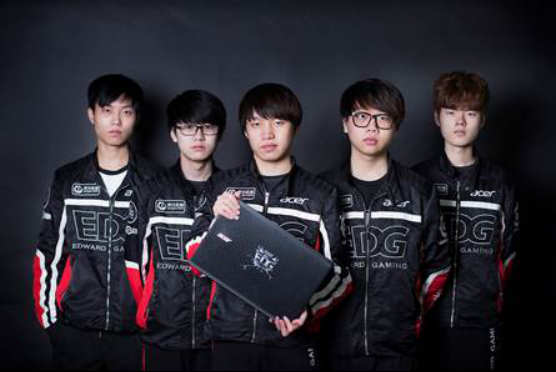 对于一名正 对于一名正