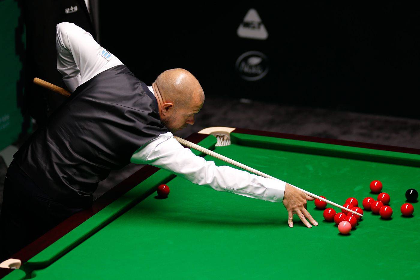 主题并不复 主题并不复