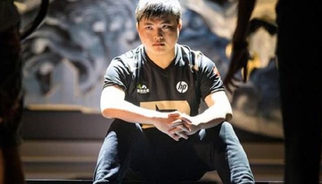 以半空间创 以半空间创